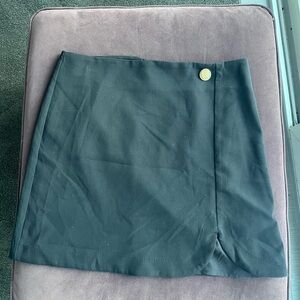 VINCE CAMUTO Women's Notch-Hem Mini Skirt